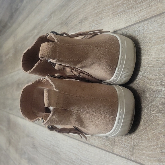 Dolce Vita Blush Suede Xenon Sneakers Size 7 1/2 - Picture 6 of 8